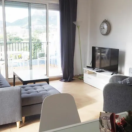 Apartment Estrella Con Piscina Y Cerca De La Playa